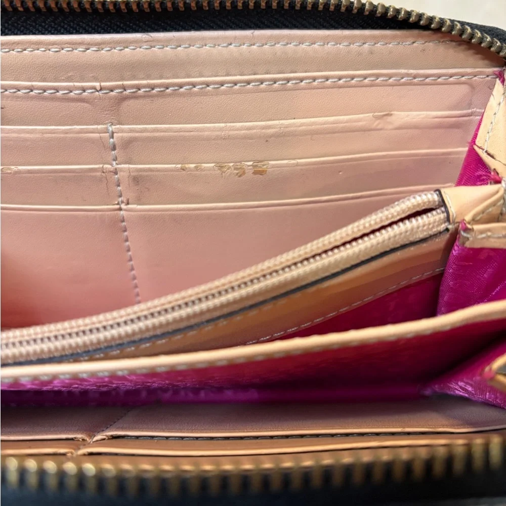 Kate Spade‎ New York Continental Wallet black with pink inside Good Condition